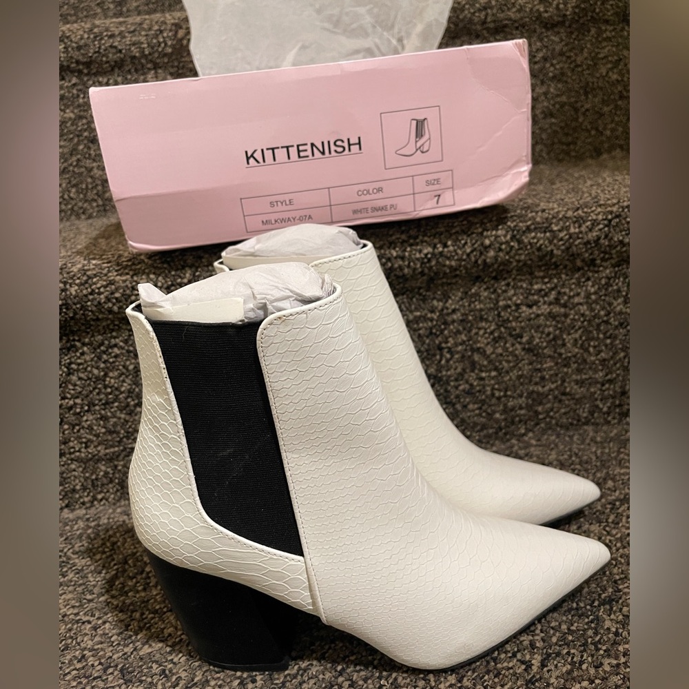 Kittenish Booties